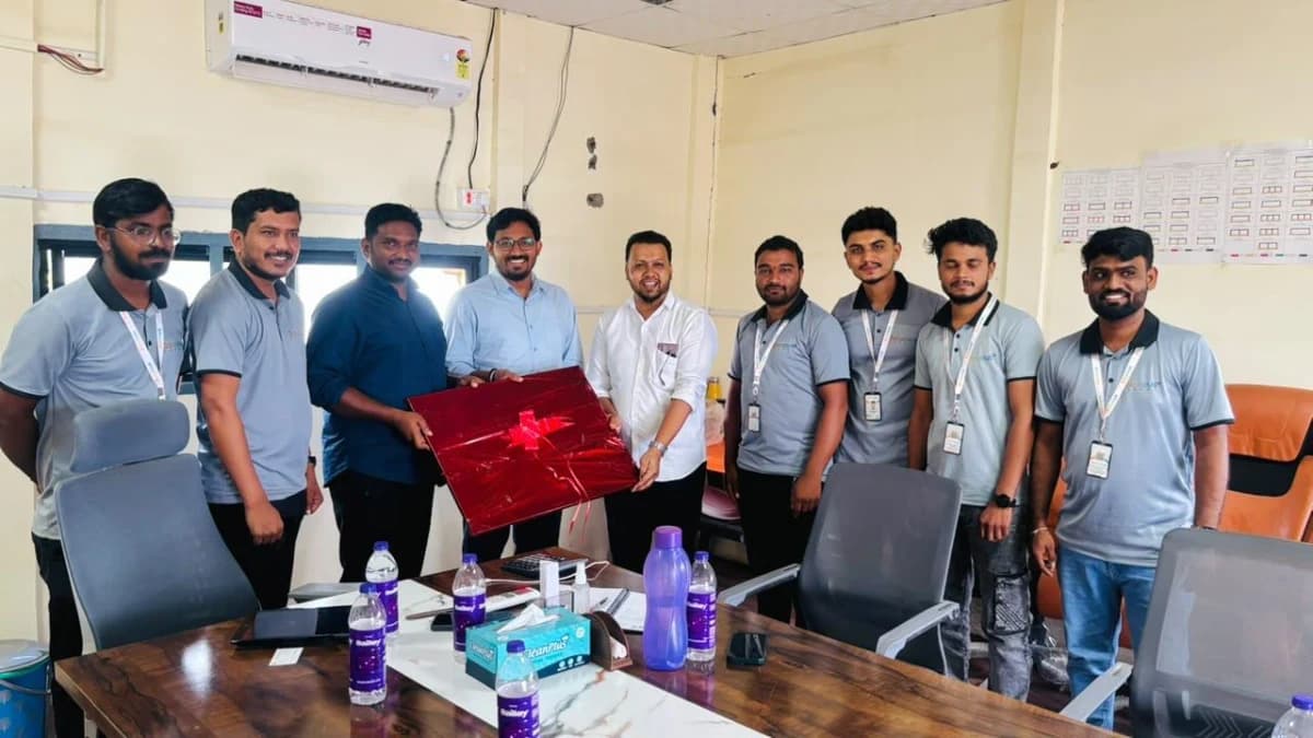 Gift Handover